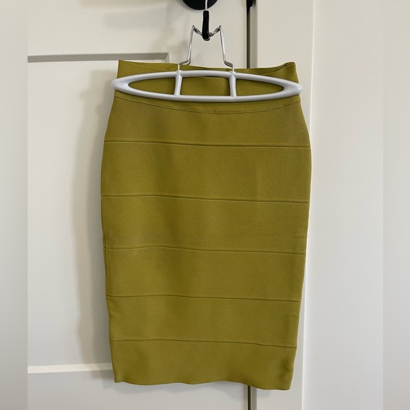 BCBGMAXAZRIA-ALEXA skirt - Picture 3 of 5
